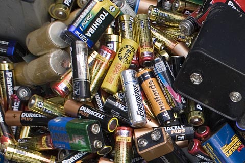 [延边朝鲜族州延吉附近回收电动车电池]废旧电瓶电池回收-高价铁锂电池回收